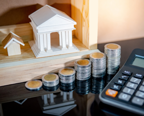 how to survive ongoing high interest rates in 2024